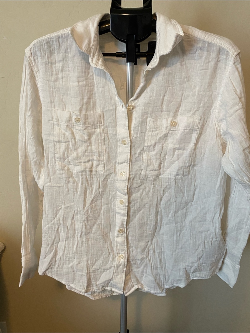 GAP Big white shirt size XS long sleeve